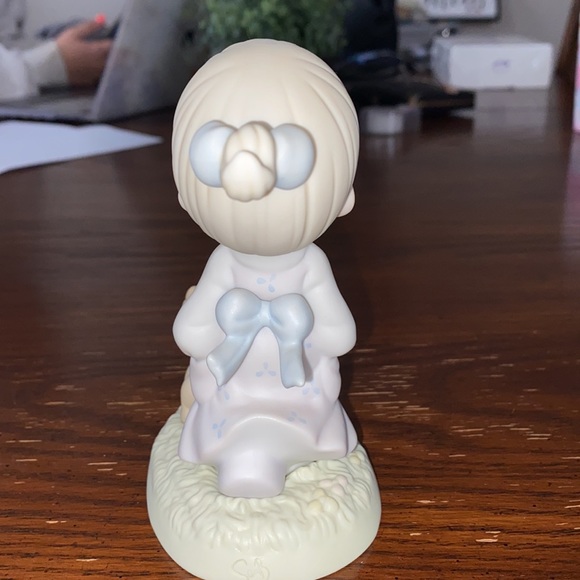 Precious Moments - Picture 4 of 8